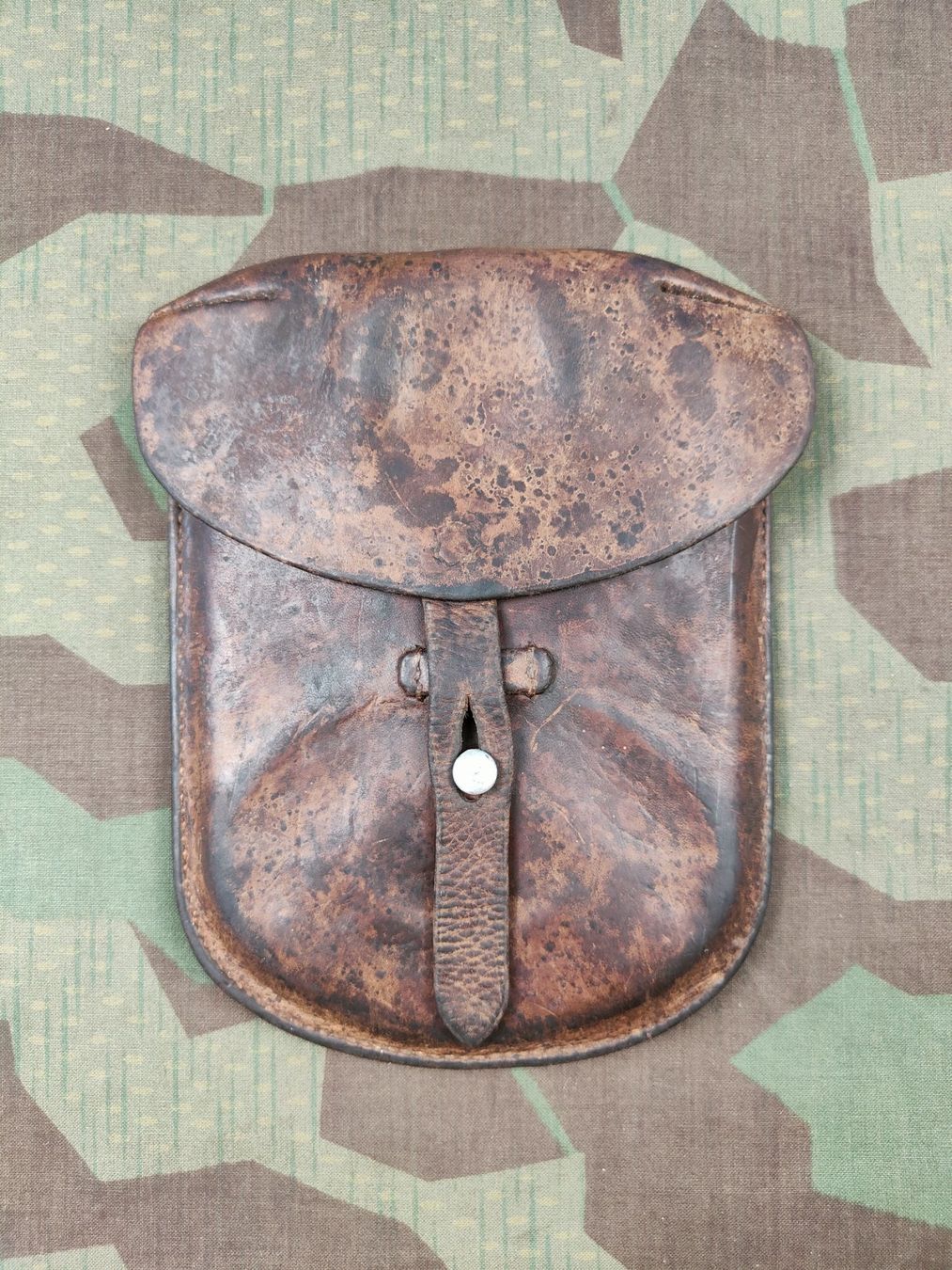 Schweizer Armee Uniformen: Fliegervisier Etui – Gebraucht aus Bauma von SwissMilitaria