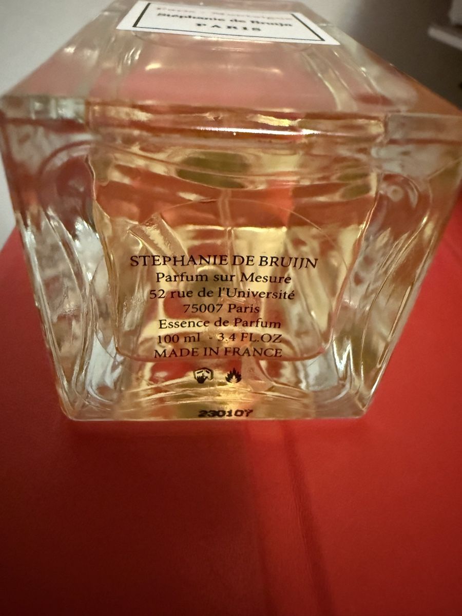 Parfum & Eau de Toilette: Paris-Montaigne 100 ML Extrait de Parfum Spray - Neu – Neu (gemäss Beschreibung) aus Zürich von Gross9 1