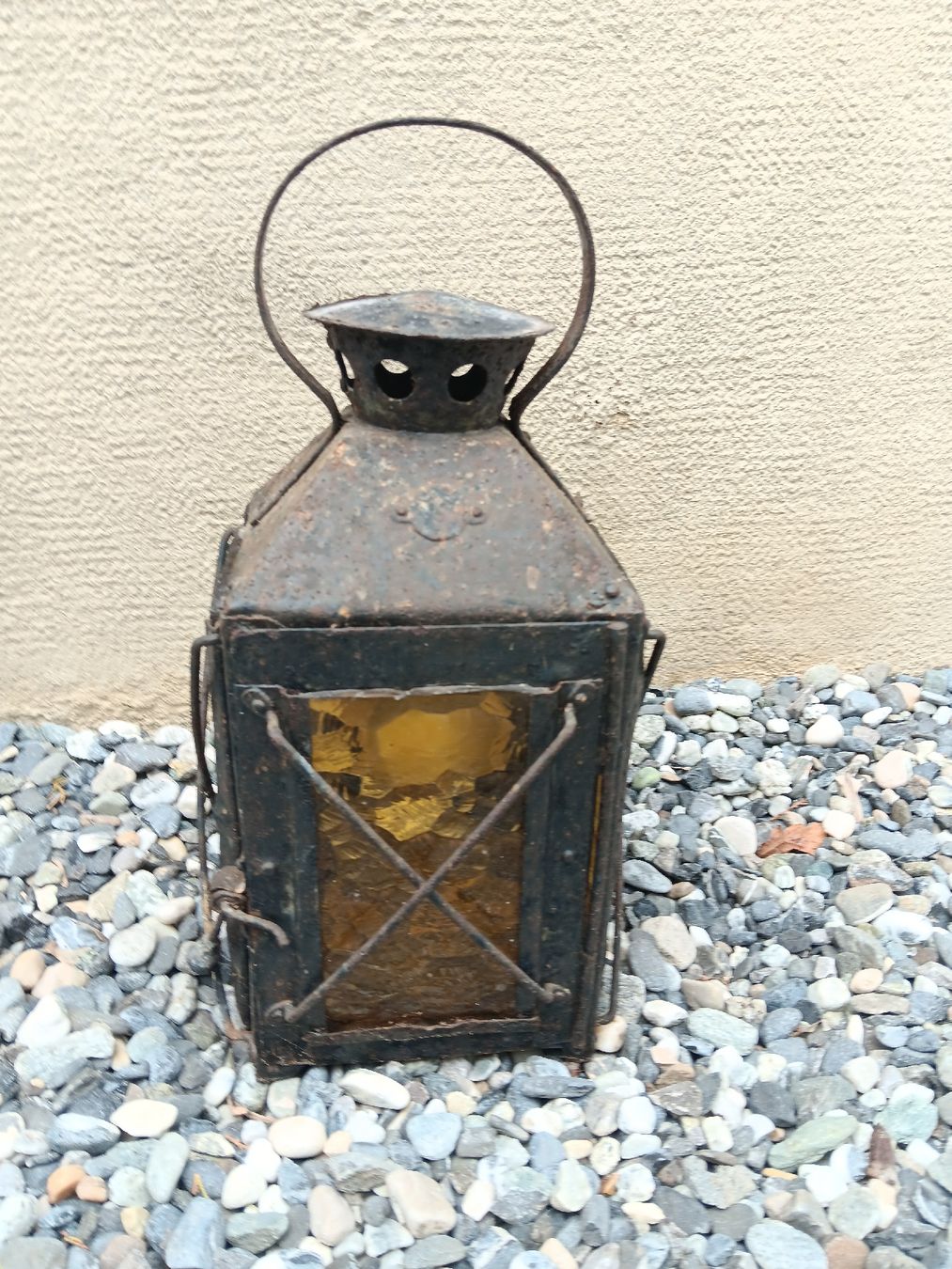 Lampade: ancienne lanterne – Usato da Lausanne venduto da Grabock 1