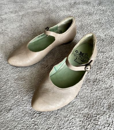 Damenschuh Think 
