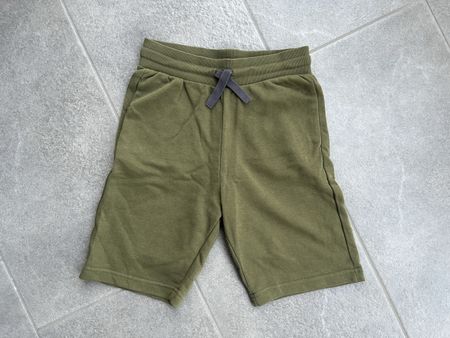 Shorts / kurze Hose 146/152