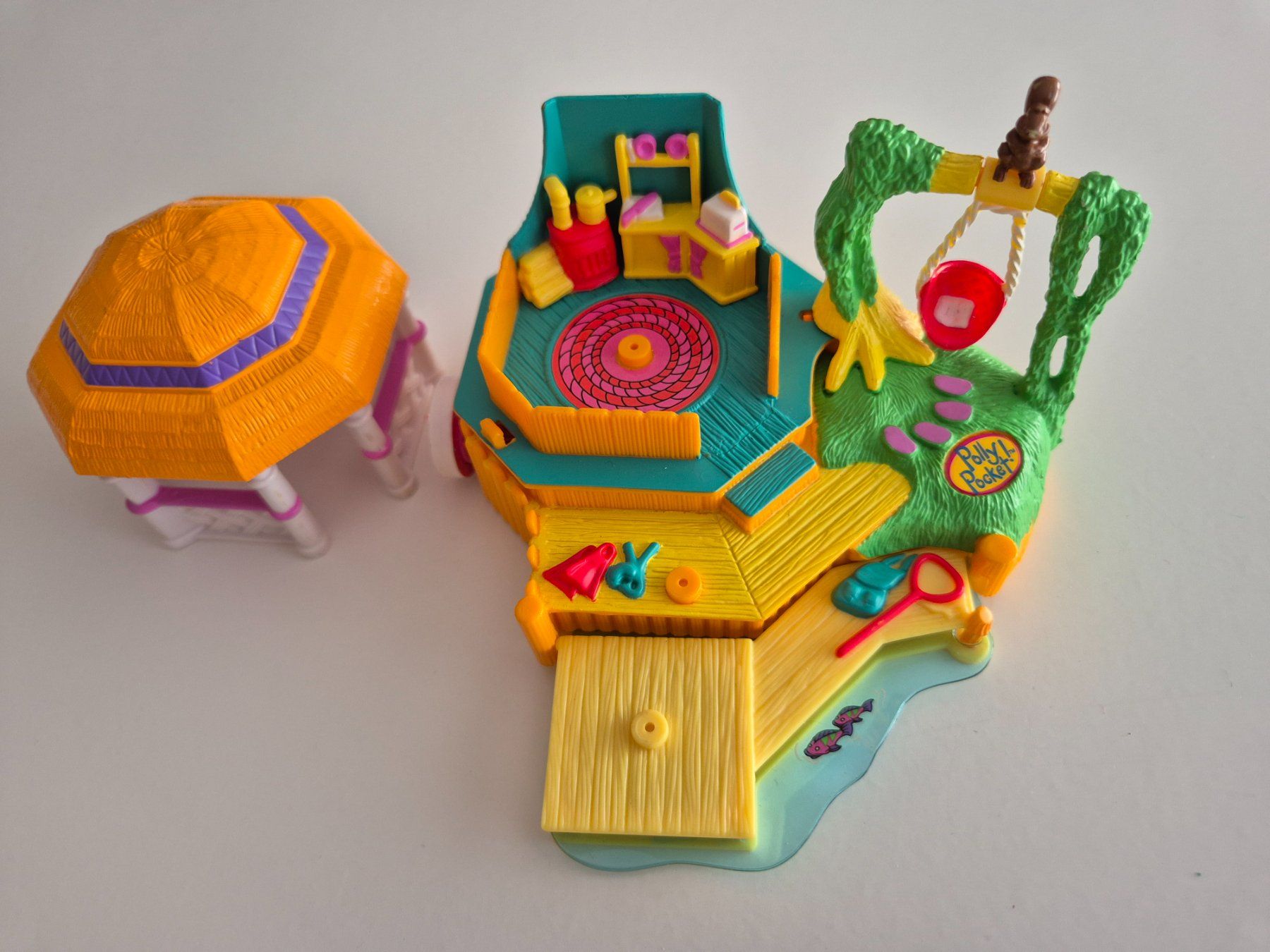 Polly Pocket Bambole: Polly Pocket Fun River Pavillon – Usato da Zürich venduto da pau_y8mv 3