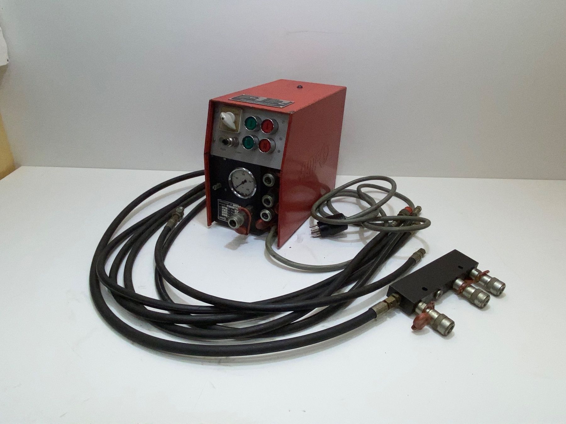 Tutte le macchine: AMS Hydraulik Agregat Hydraulisches Spannsystem – Usato da Boswil venduto da ABLagerBoswil 6