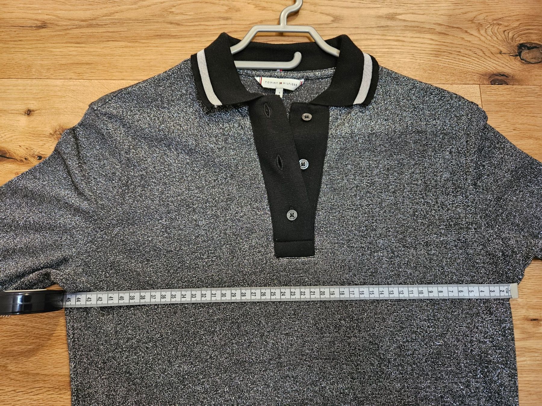 Polo-Shirts: Tommy Hilfiger Langarm Polo aus Glitzergarn – Gebraucht aus Lufingen von chr_nhh6 4