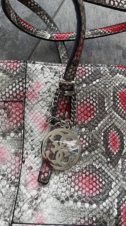 Borse da donna: Guess - Shopper - Neuwertig – Usato da Baden venduto da Vebire 1