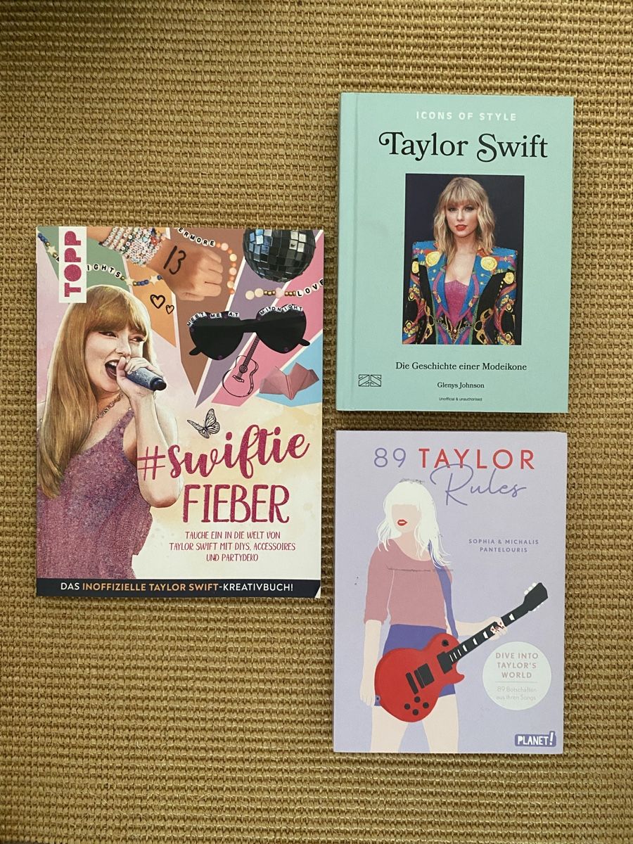 Bücher: Taylor Swift Bücher – Neu (gemäss Beschreibung) aus Walchwil von anj_9zhk