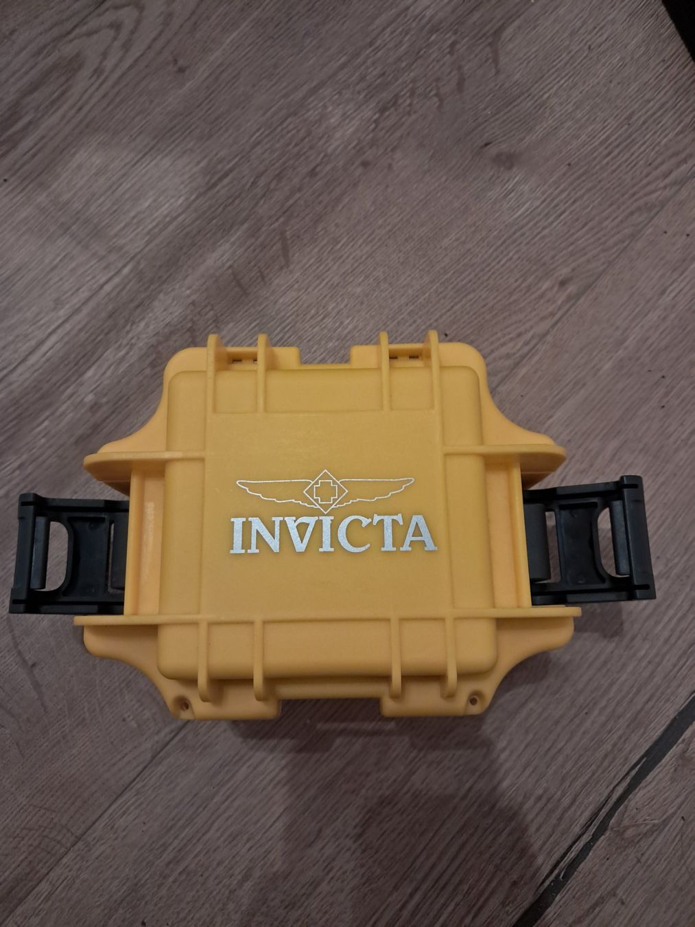 Boîtes de montres: Uhrenbox Invicta – D'occasion à Mund par Bhg87