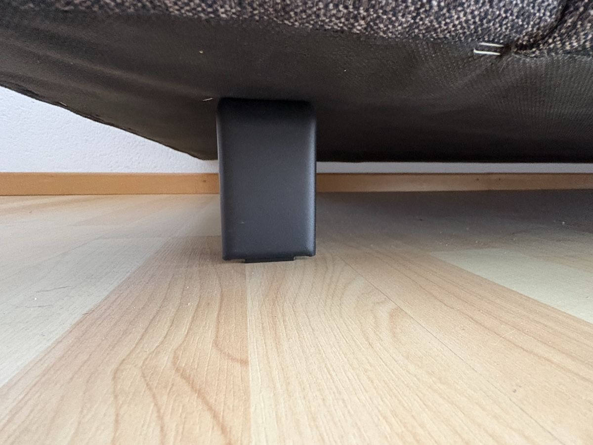 Divani: Ecksofa Rec. rechts Stoff anthrazit Livique – Usato da Solothurn venduto da boenisworld 4
