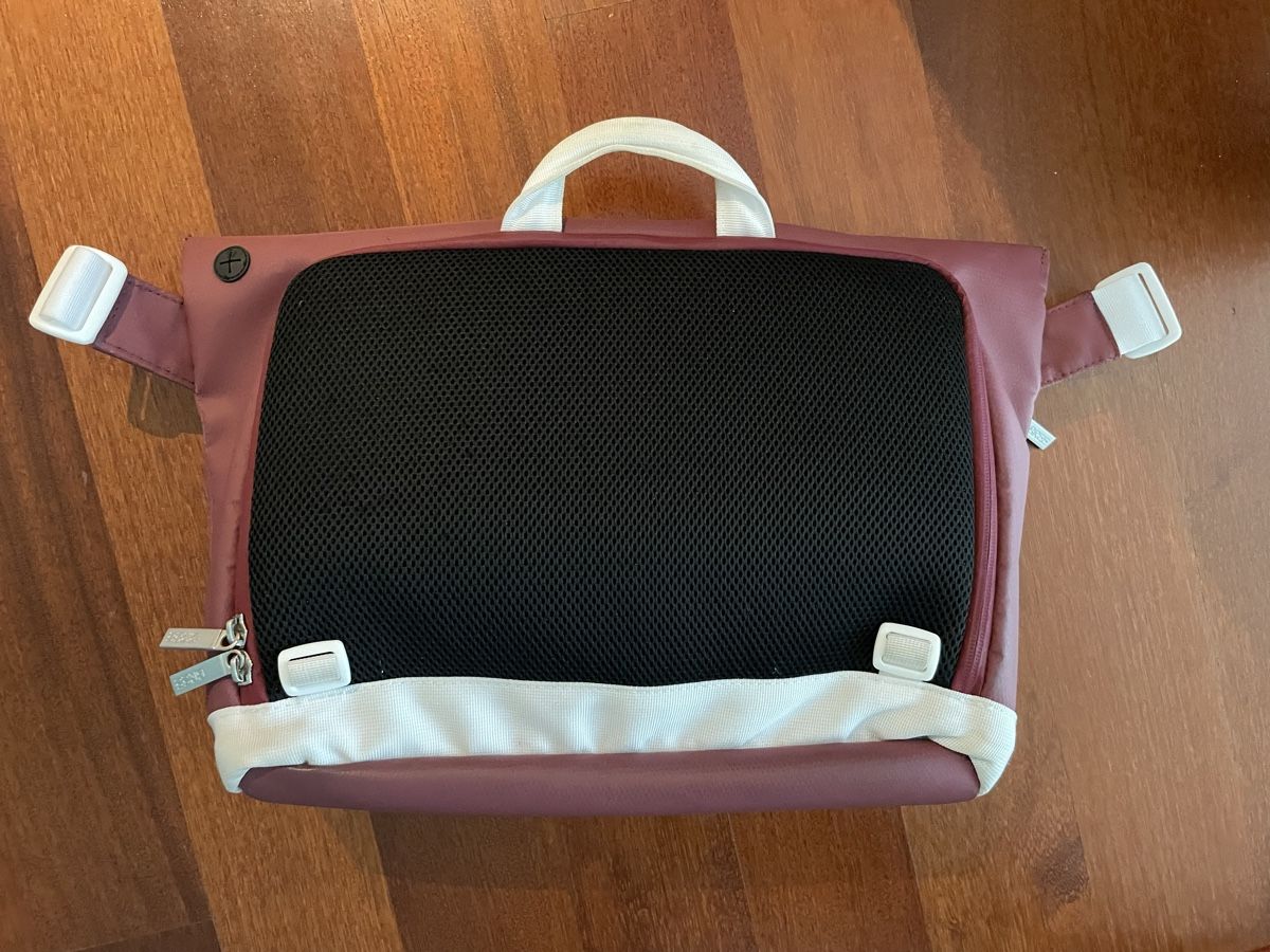 Bree Taschen: Bree Umhängetasche, wasserdicht, Laptopfach – Gebraucht aus Horgen von bho66 1