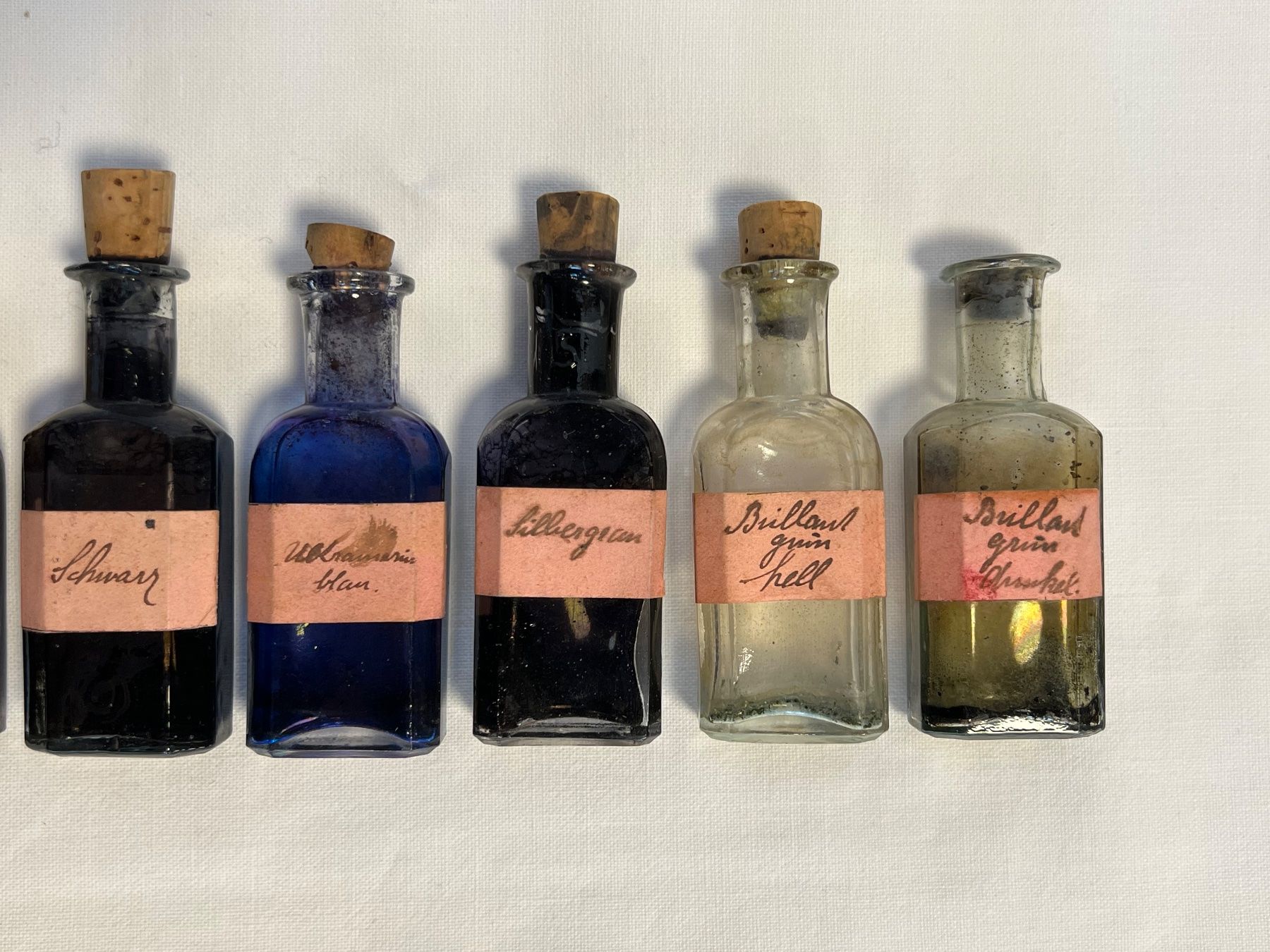 Flaconi: Antike Tusche Farben Flasche Glas Jugendstil, Malerei – Usato da Otelfingen venduto da Markthalle_C 4