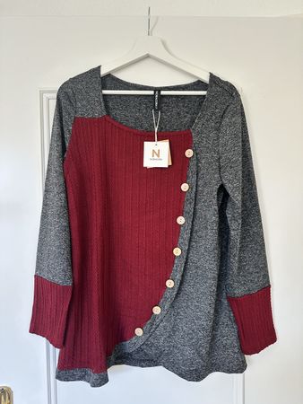 Noracora Pullover
