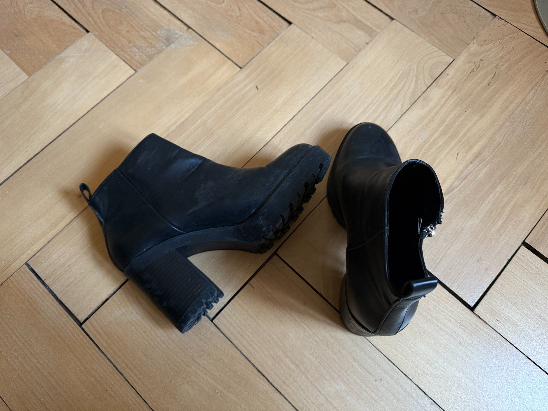Mango Chaussures femmes: MANGO - Stiefelette schwarz 41 – D'occasion à Zürich par Diazaio 3