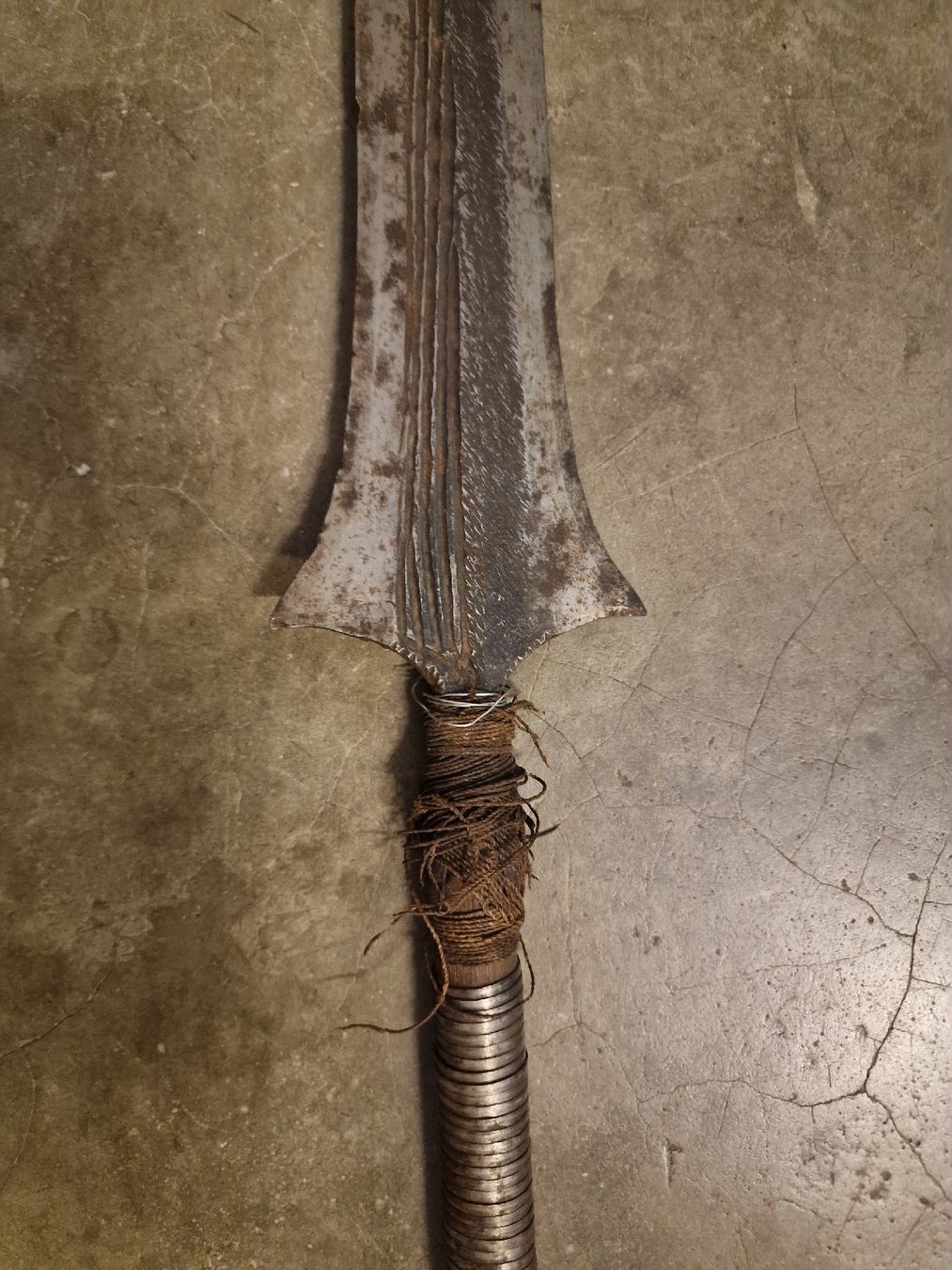 Tous les outils: Ancienne lance  – D'occasion à La Chaux-de-Fonds par Ric_m628 2