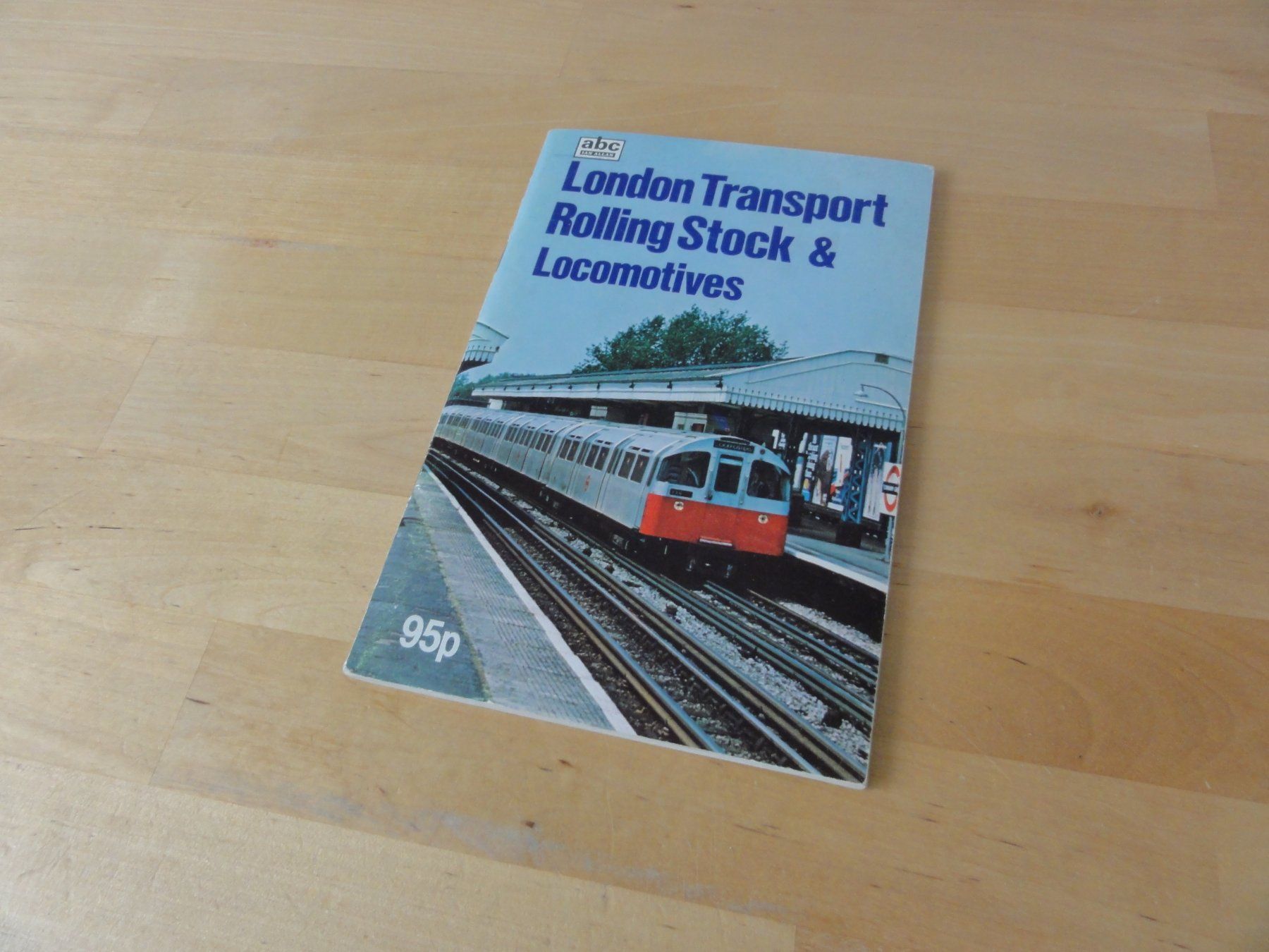 Libri: LONDON TRANSPORT 1978 – Usato da zürich venduto da Goldimmund 8