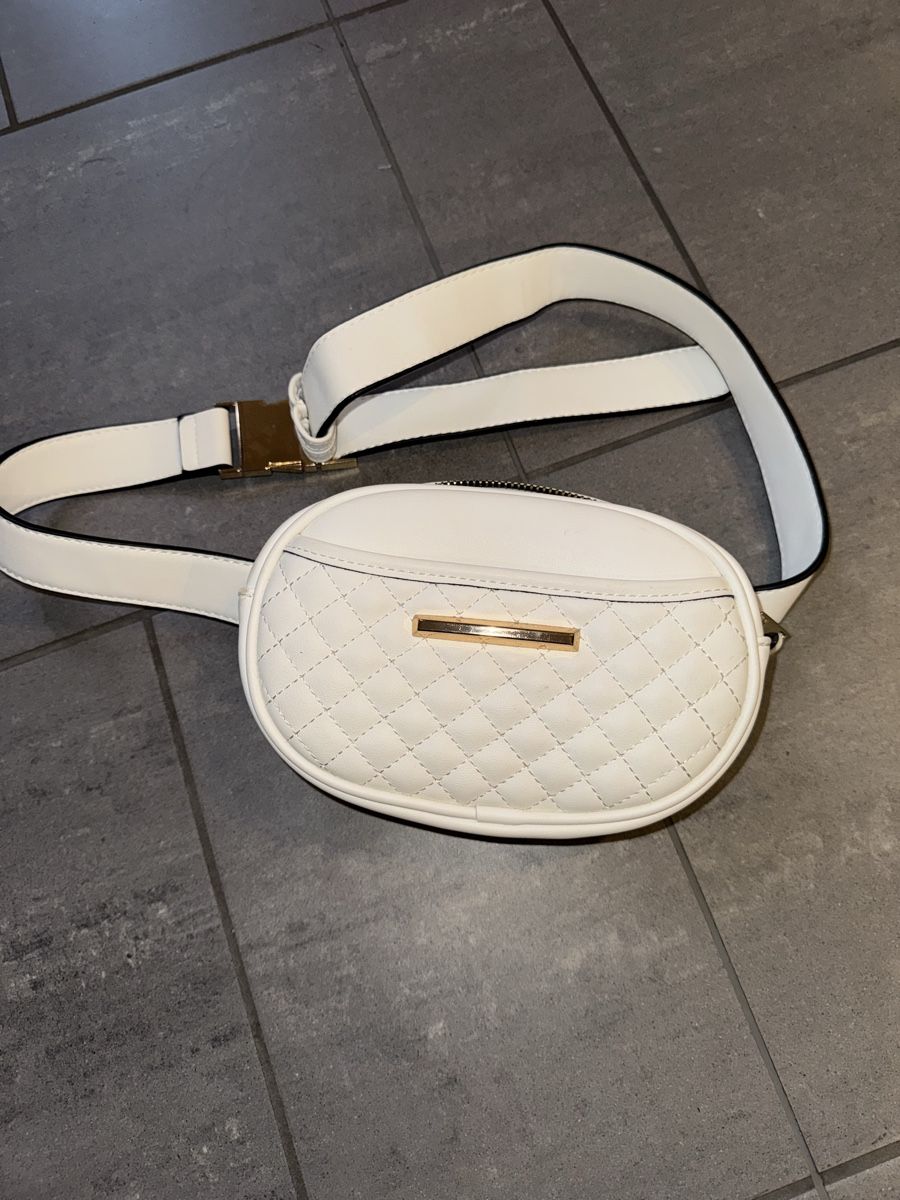 Borse: Weisse Bauchtasche – Usato da Bülach venduto da jes_s6yg