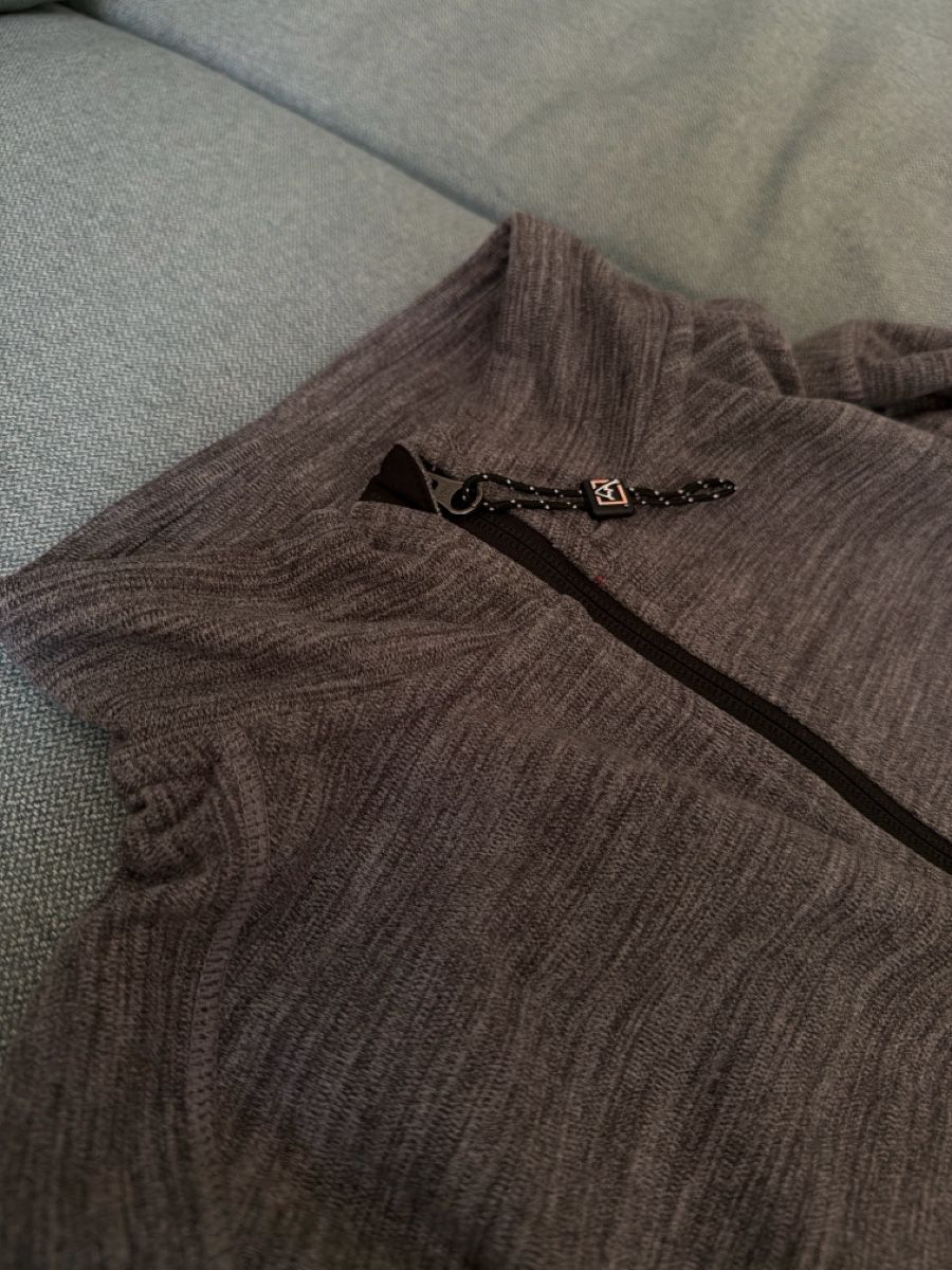 Maglioni & Felpe: Herren Pullover grau Grösse L guter Zustand – Nuovo (secondo la descrizione) da Nyon venduto da noa_528c 1