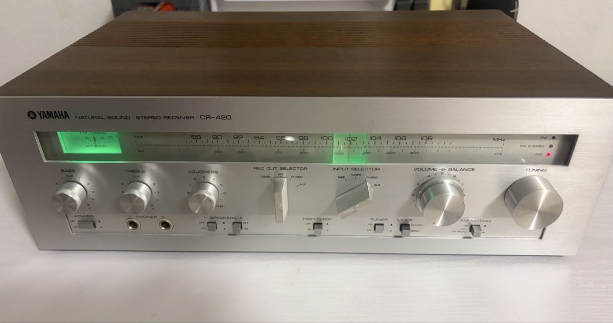 Yamaha Ricevitori: Yamaha CR-420 Vintage Stereo Receiver – Usato da Oron-le-Chàtel venduto da Olivia_Baumgartner 2