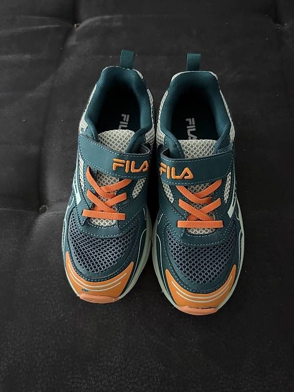 Scarpe per ragazzi: Turnschuhe Grösse 35 – Usato da Oberengstringen venduto da Kati.vrdoljak 1