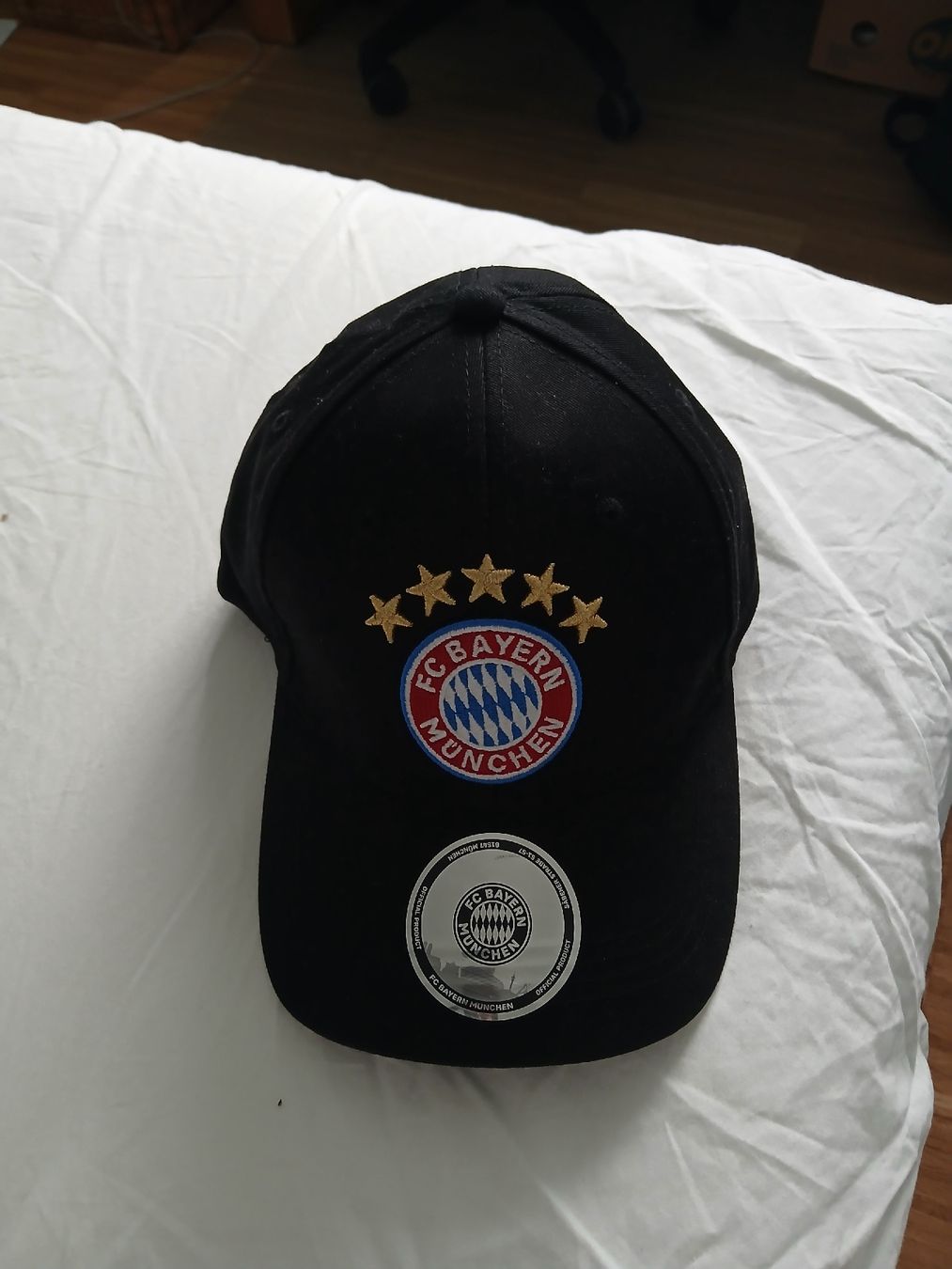 Copricapi, berretti & cappellini: Original FC Bayern München Cap – Nuovo e nell'imballaggio originale da Thalwil venduto da RicardoMat
