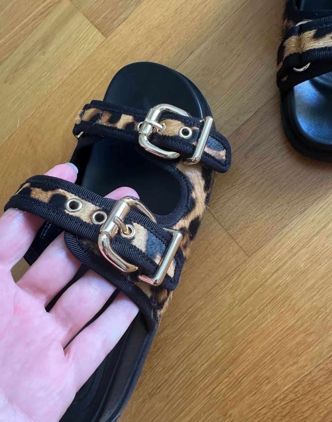 Zara Scarpe da donna: Leder Leopard Sandalen Zara Gr 36 – Usato da Unterengstringen venduto da Cuz_5555 1