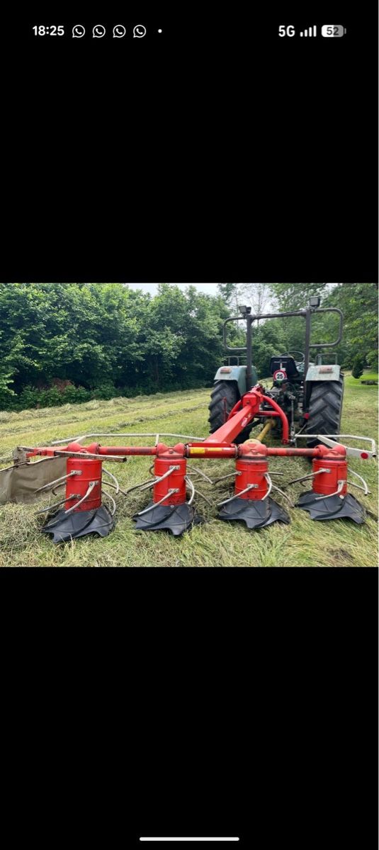Kuhn Raccolta foraggio grezzo: Schwader Kuhn Flex – Usato da Zihlschlacht venduto da Baum91