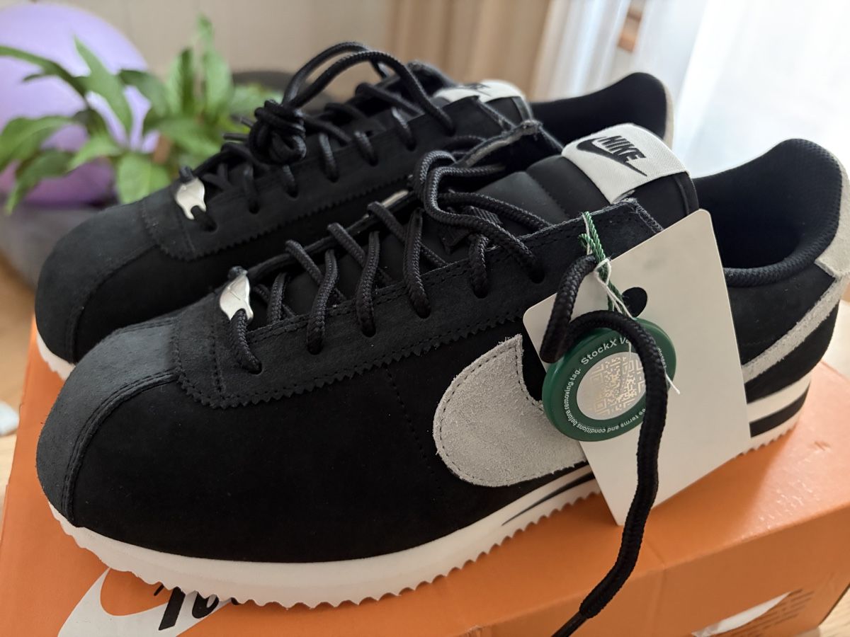 Nike Scarpe da uomo: Nike Cortez Premium Schwarzes Segel – Nuovo e nell'imballaggio originale da St. Gallen venduto da vinsmoke96 3