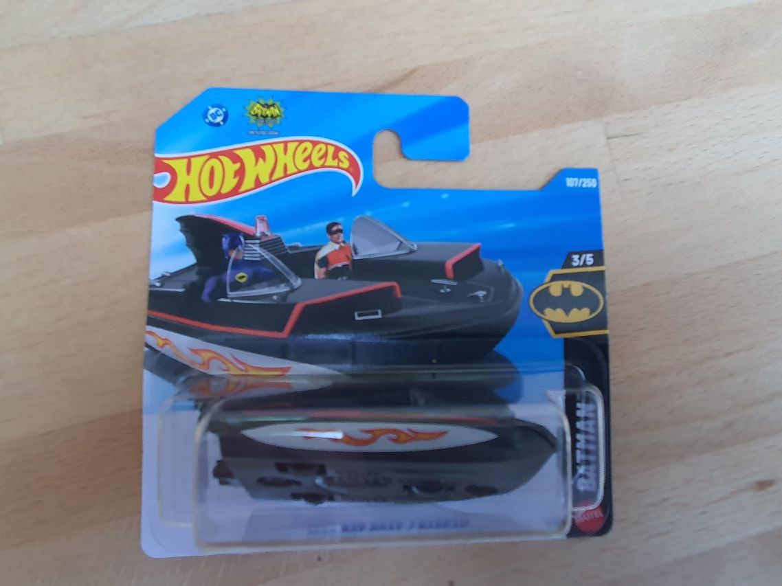 Hot Wheels Modellini d'auto: Hot Wheels 2026 E  1966 BAT BOAT   KULT!!!! – Nuovo e nell'imballaggio originale da Horgen venduto da Wing27 1