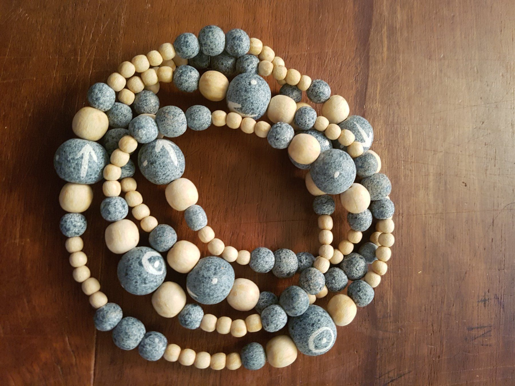 Catenine: Kette beige blau ciel maritimer Look. ca. 104cm – Usato da Ettingen venduto da Maranathatalitha 1