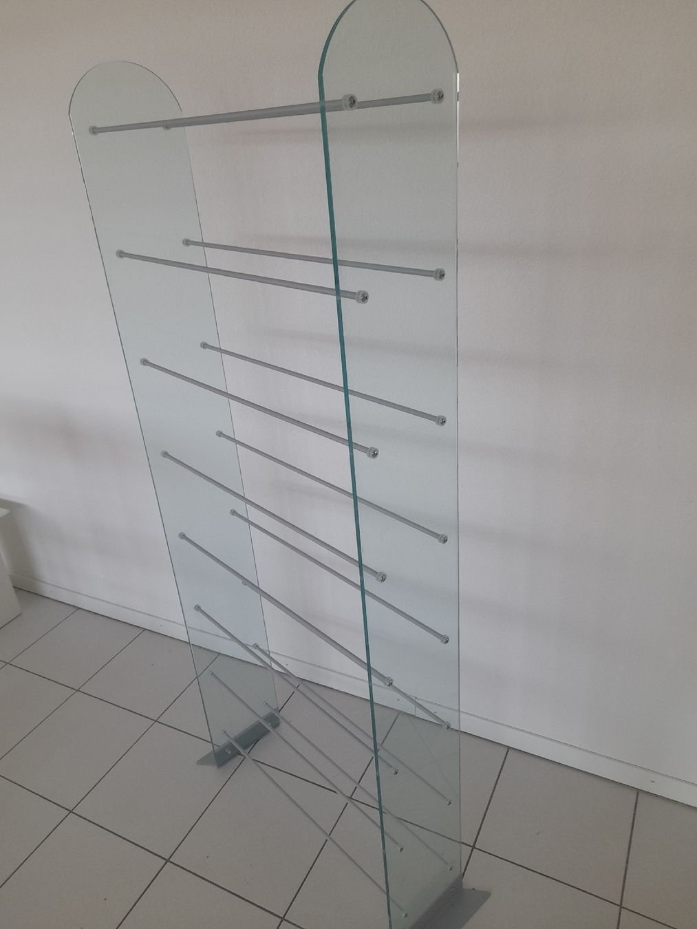 Scaffali: schuhregal – Usato da Glattbrugg venduto da B_B