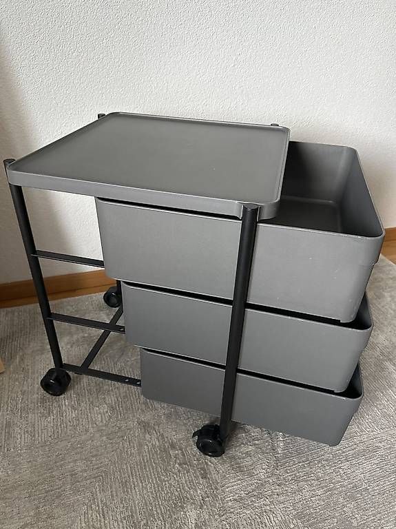 Banconi: Pedrali Boxie Designer Rollcontainer Grau mit Rollen – Usato da Effretikon venduto da bek_6sgb