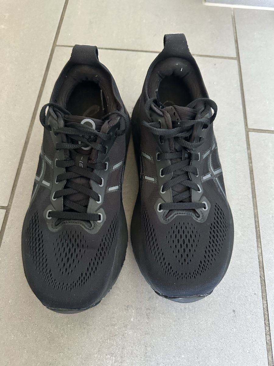 Asics Scarpe da uomo: Asics Kayano 32 Grösse 40 schwarz  – Usato da Zürich venduto da Rania68