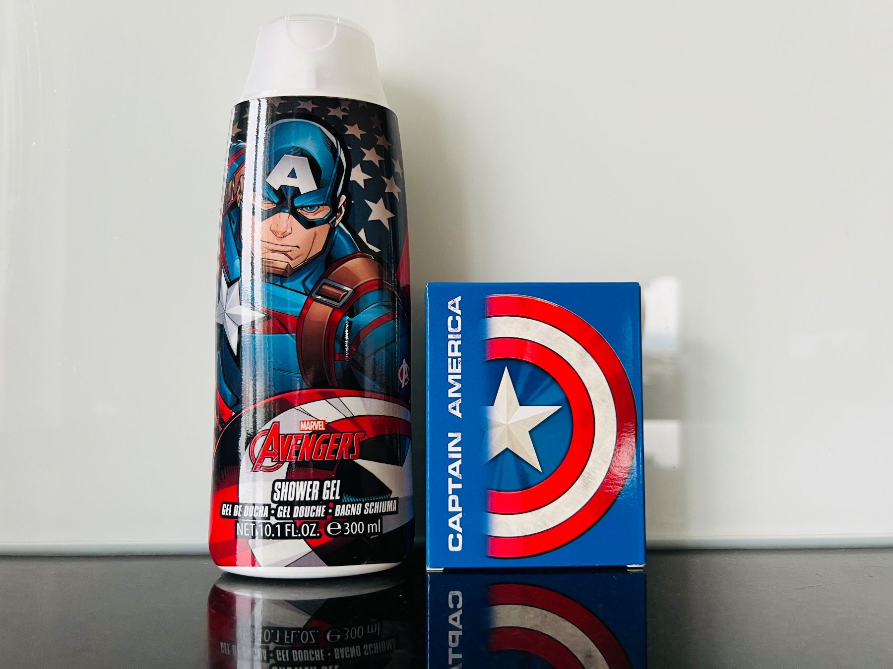 Profumi & Eau de Toilette: Avengers Captain America Rücksack Set – Nuovo e nell'imballaggio originale da Emmen venduto da IMV-Liquidationen 1