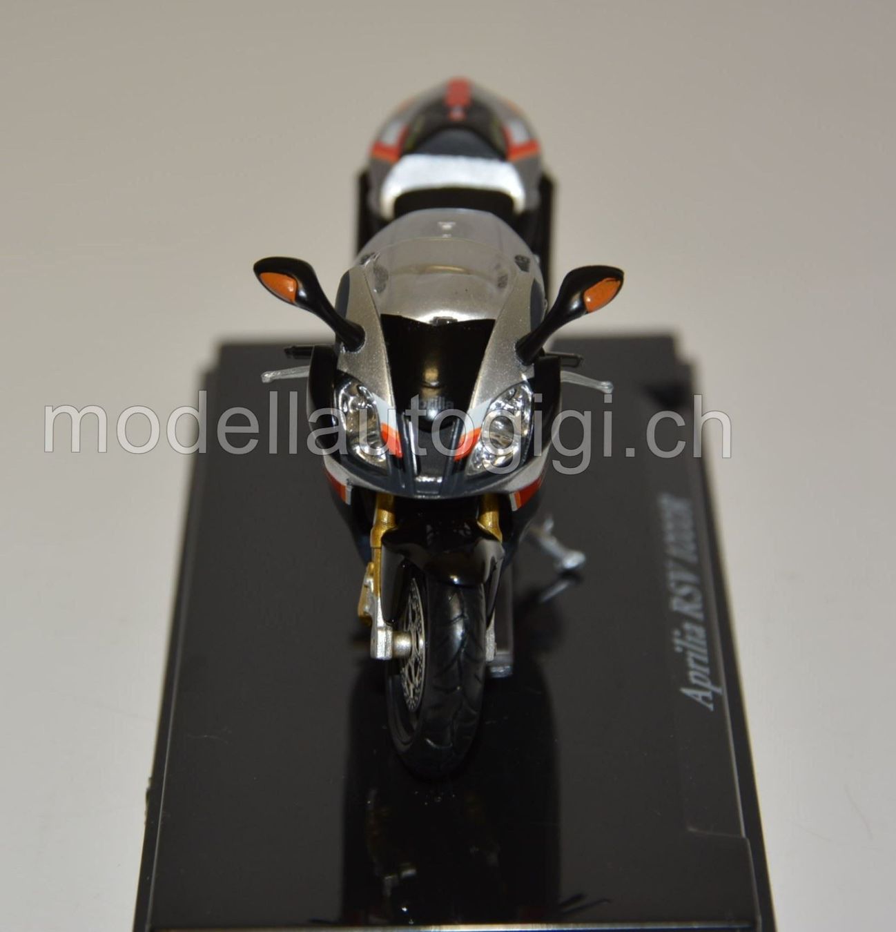Kit di modellismo & Modellini statici: Aprilia RSV 1000R , 1:24 – Nuovo (secondo la descrizione) da Goldach venduto da Feivel9 3