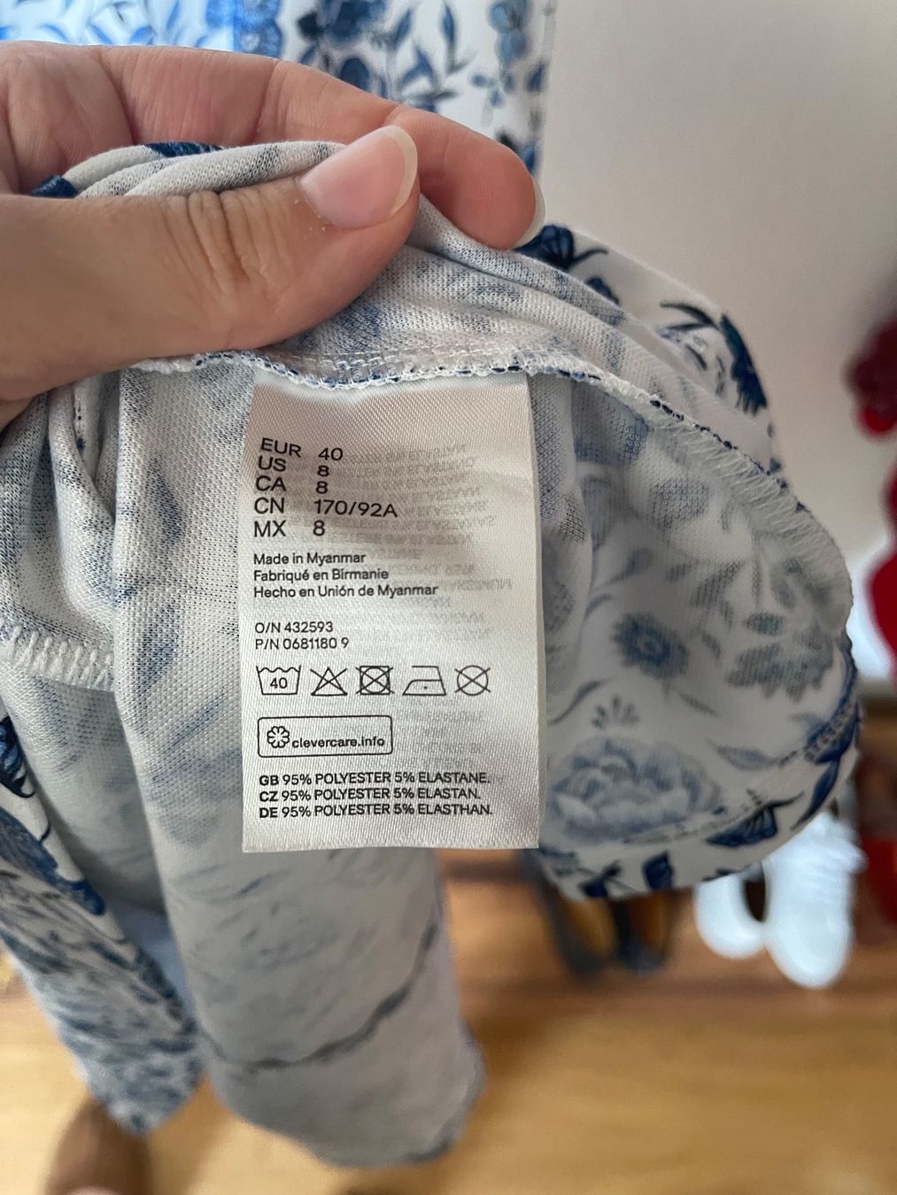 H&M Vestiti: Blaues Blumenkleid Gr. 40 H&M Divided A-Linie – Usato da Ettingen venduto da cla_526w 2