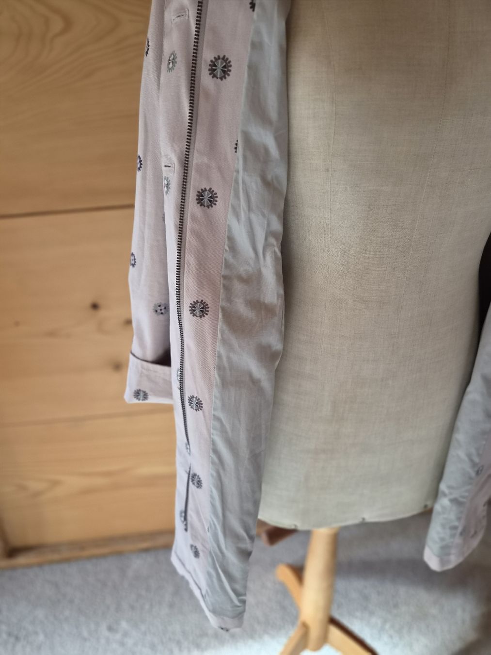 Sorgenfri Mäntel: Mantel von "Sorgenfri" – Gebraucht aus Madiswil von takinu 7