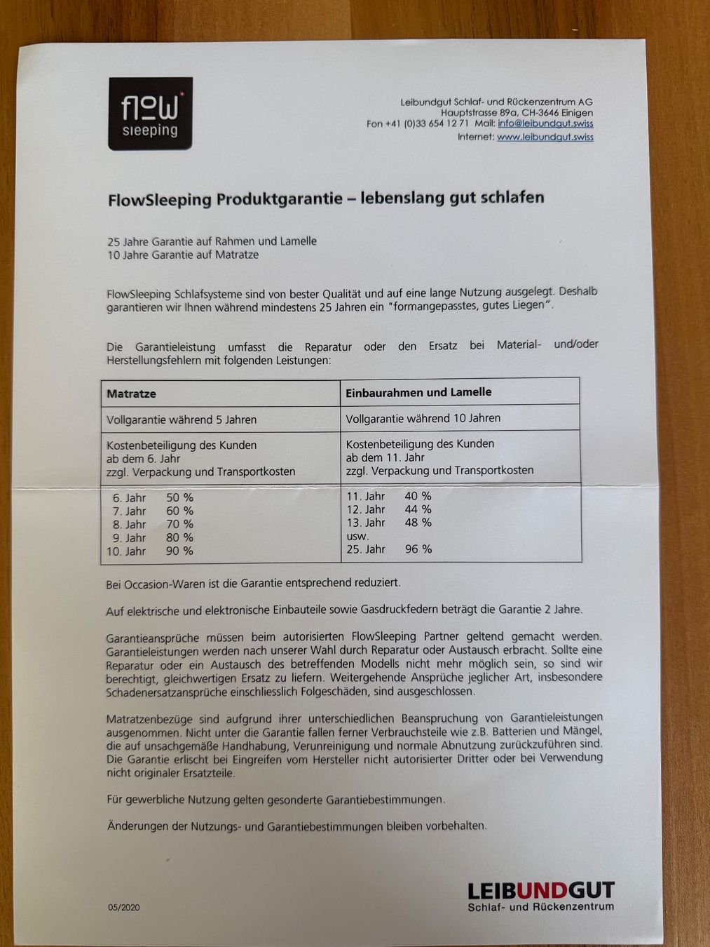 Hasena Letti: Himmelbett FlowSleeping Bettsystem mit Nachttisch, Wildeiche – Usato da Uitikon Waldegg venduto da gri_5tbm 9