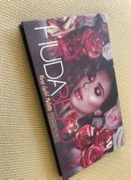 Huda beauty eyeshadow