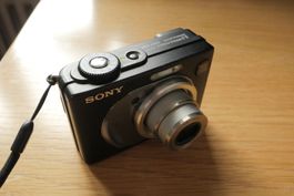 Sony Cyber-shot DSC-W12 