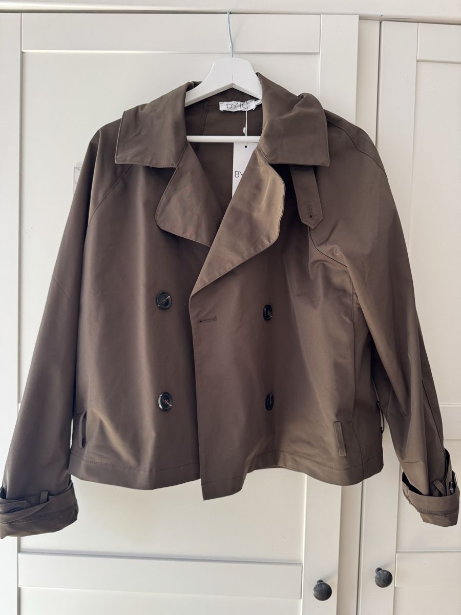 Vestes: Trenchcoat – Neuf (Voir description) à Turgi par eiiinalem