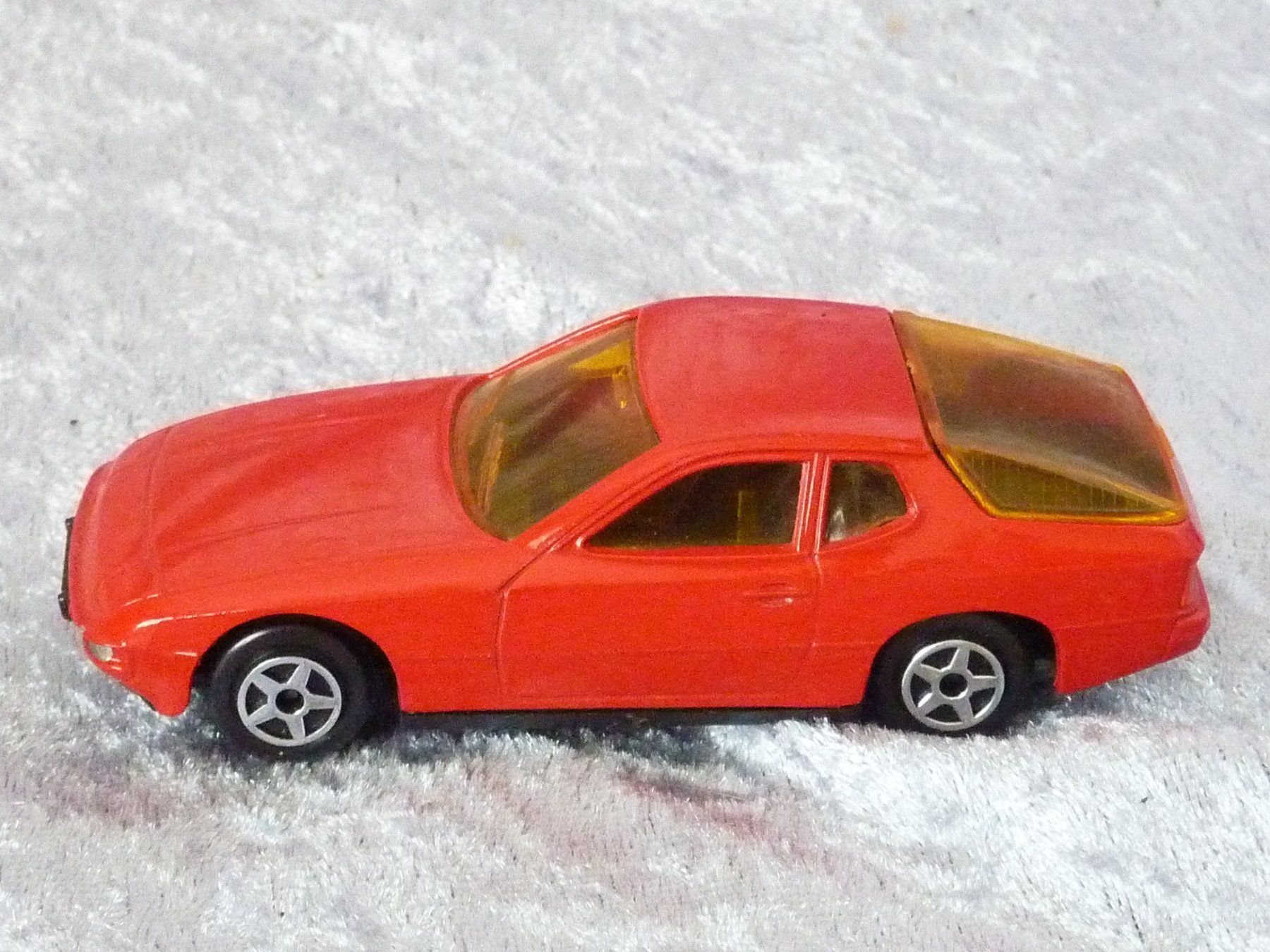 Norev Modellini d'auto: Porsche 924 1:43 – Usato da Dürrenäsch venduto da modellautos4you 1