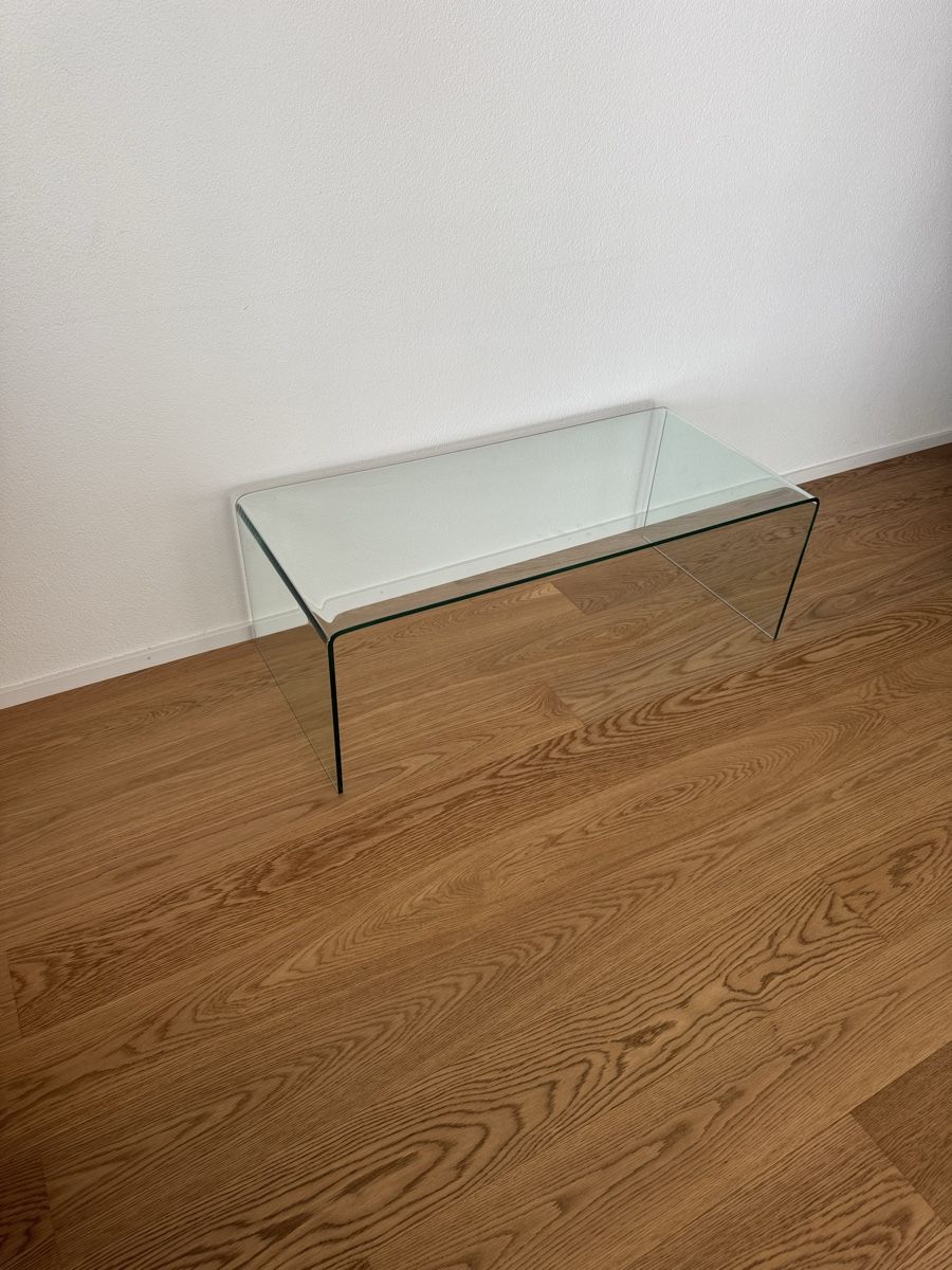 Tavoli: Glas Couchtisch – Usato da Uetikon am See venduto da happywishes