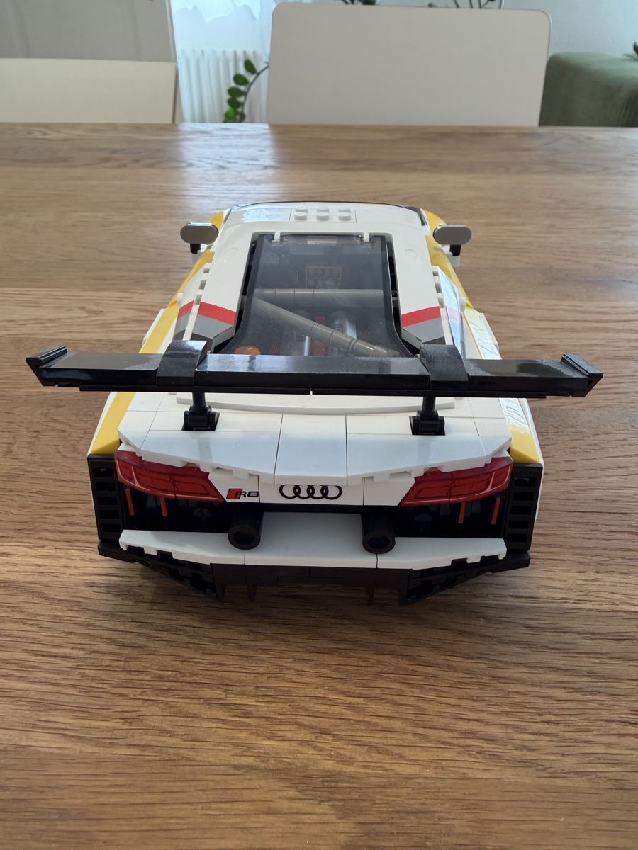 Hot Wheels Modellini d'auto: Hot Wheels Brick Audi R8 LMS – Usato da Basel venduto da Touri94 3