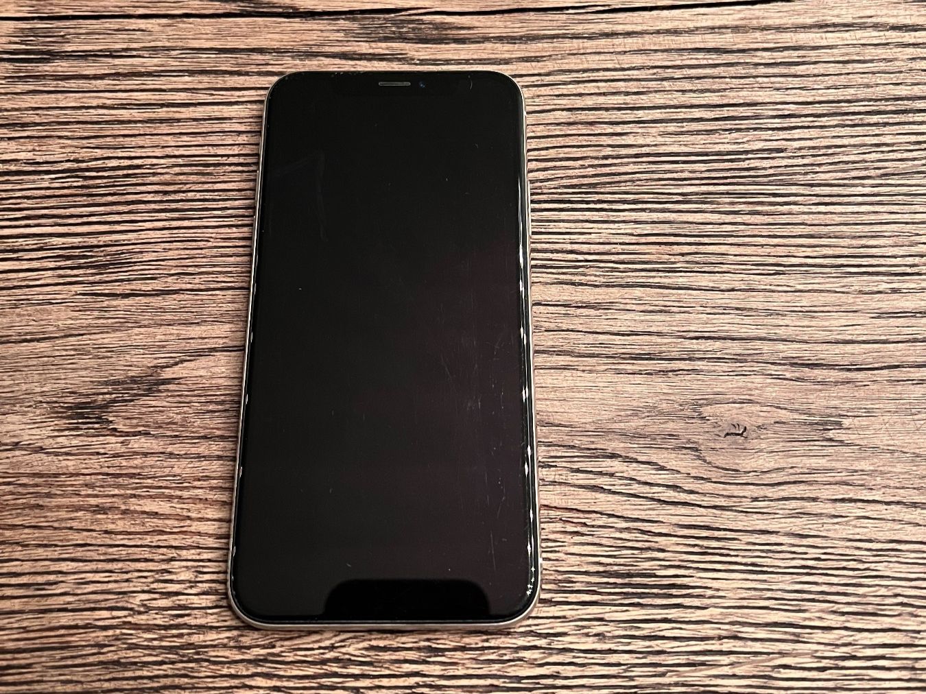 Apple Telefoni cellulari / Smartphones: Iphone X (256 GB, Silber) + gratis Hülle – Usato da Männedorf venduto da lei_p9ps