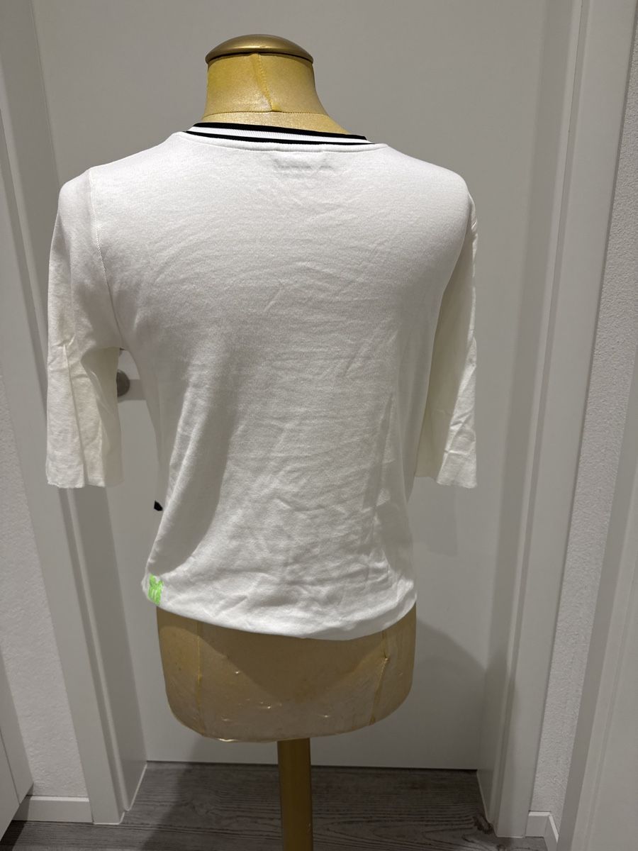 Marc Cain Top: Top MarcCain N4 neuf – Nuovo (secondo la descrizione) da Mézières FR venduto da gae_6vl5 1