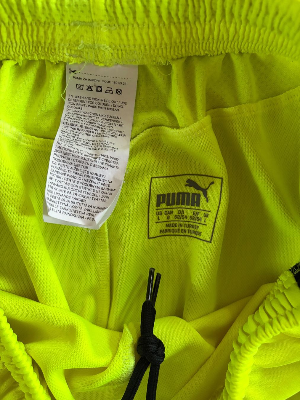 Puma Hosen: Schweiz SFV Hosen Gr. L – Gebraucht aus Muttenz von bargain_hunter 1