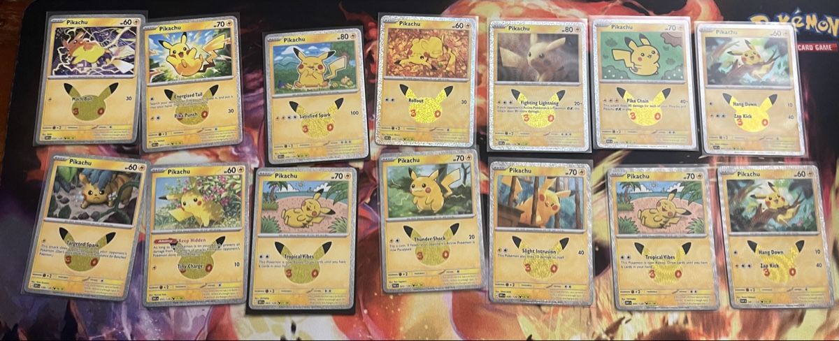 Pokémon Carte collezionabili: 14 pikachu von celebrations  – Nuovo (secondo la descrizione) da Dübendorf venduto da LCDH55