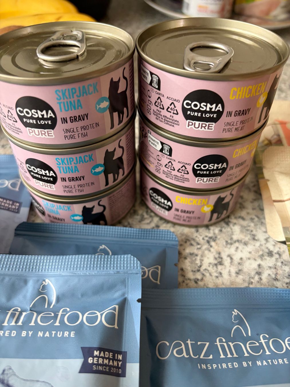 Futter: Kleines Katzenfutter Paket 21 Teile – Gebraucht aus zürich von sunnyredchilli 2
