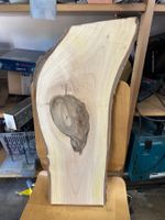 Nussbaum Massivholz Bohle mit Waldkante