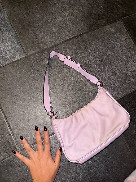 Borse da donna: Kleine Guess Tasche  – Usato da Zürich venduto da ulm_2fhf 4