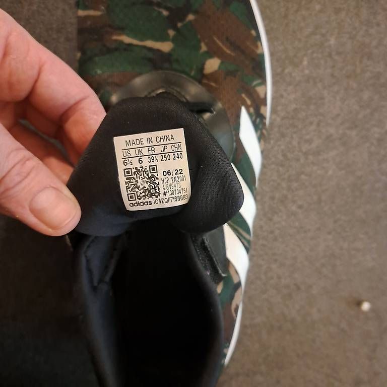 Herrenschuhe: Hallenschuhe  – Gebraucht aus Neftenbach von sam_jbb5 2